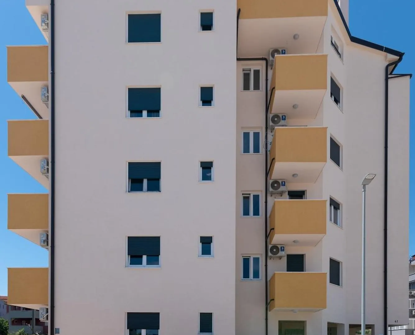 Apartments With A Parking Space Pula - 23290