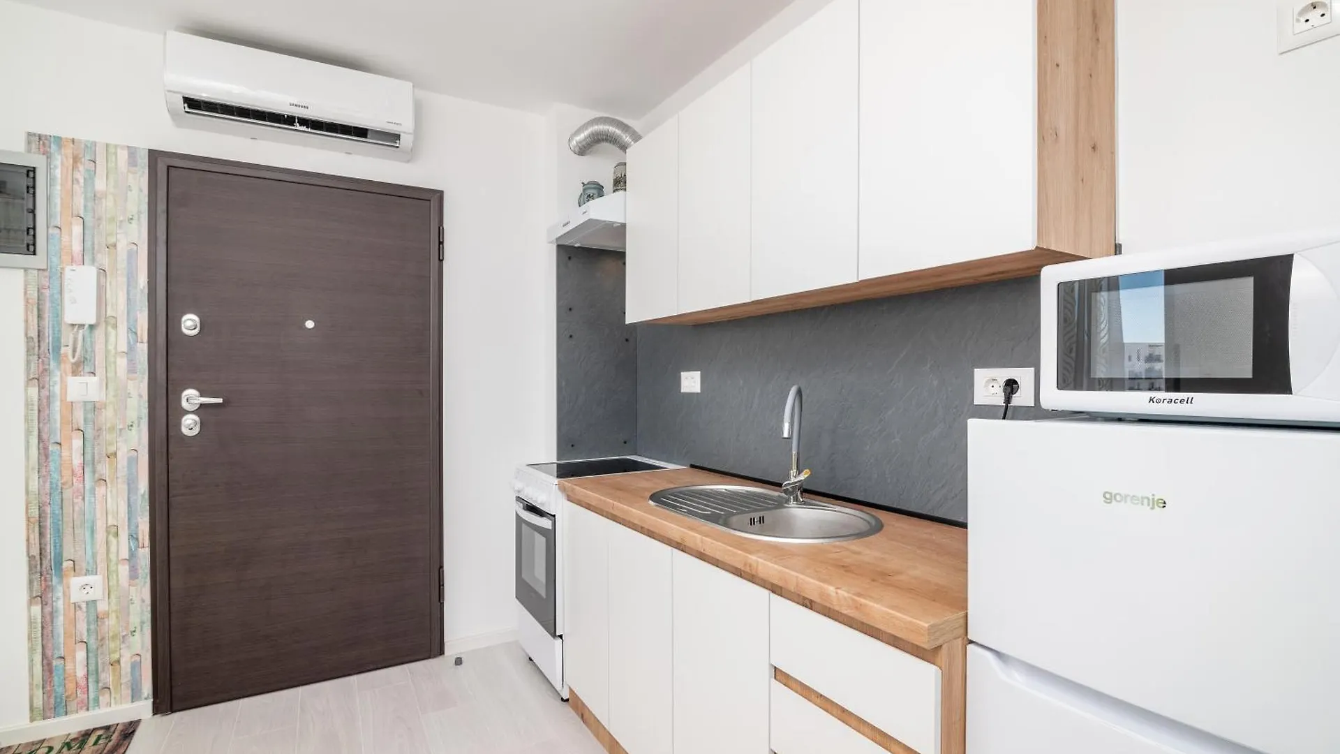 Apartments With A Parking Space Pula - 23290 Croatia