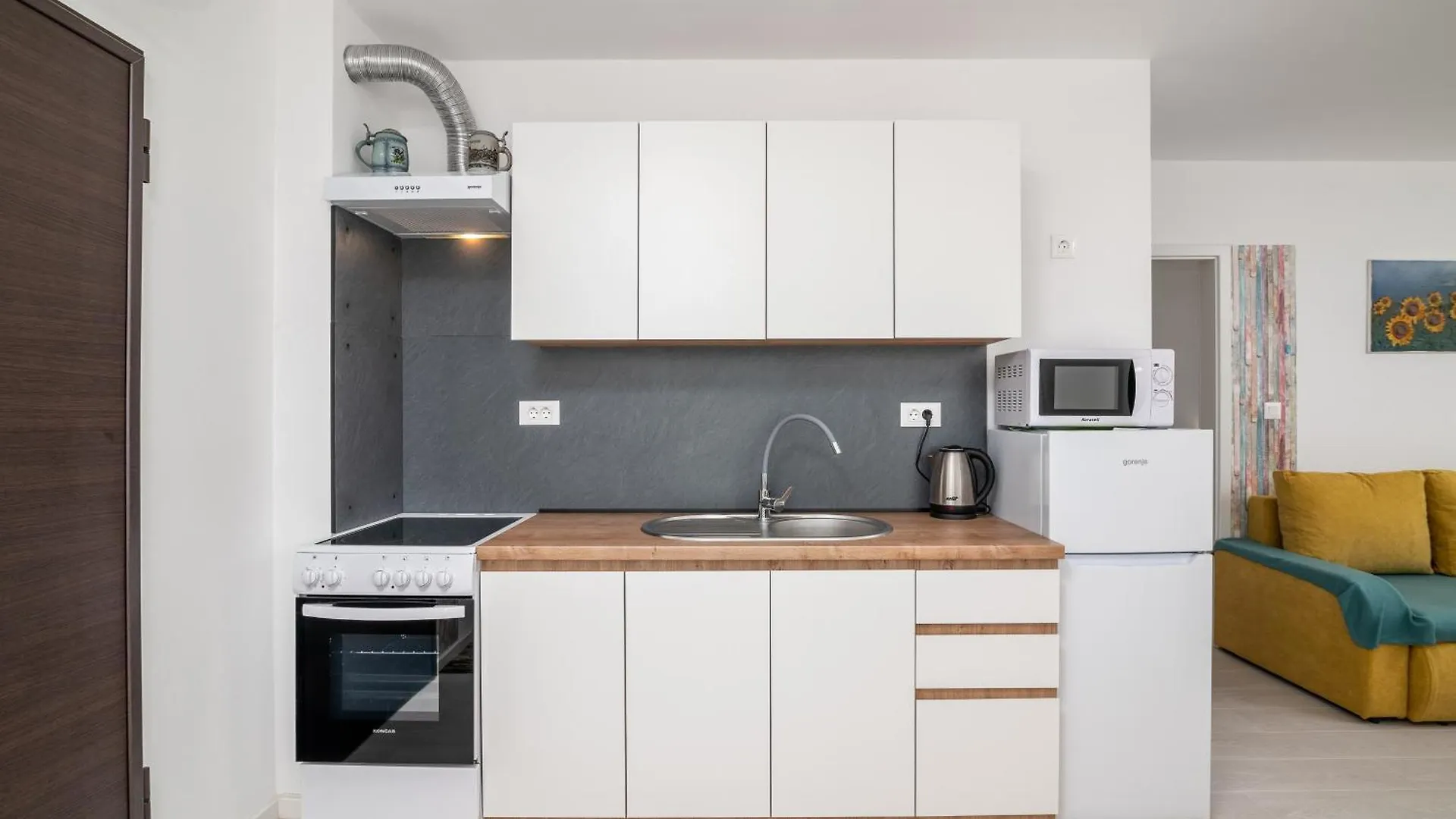 Apartments With A Parking Space Pula - 23290 Croatia
